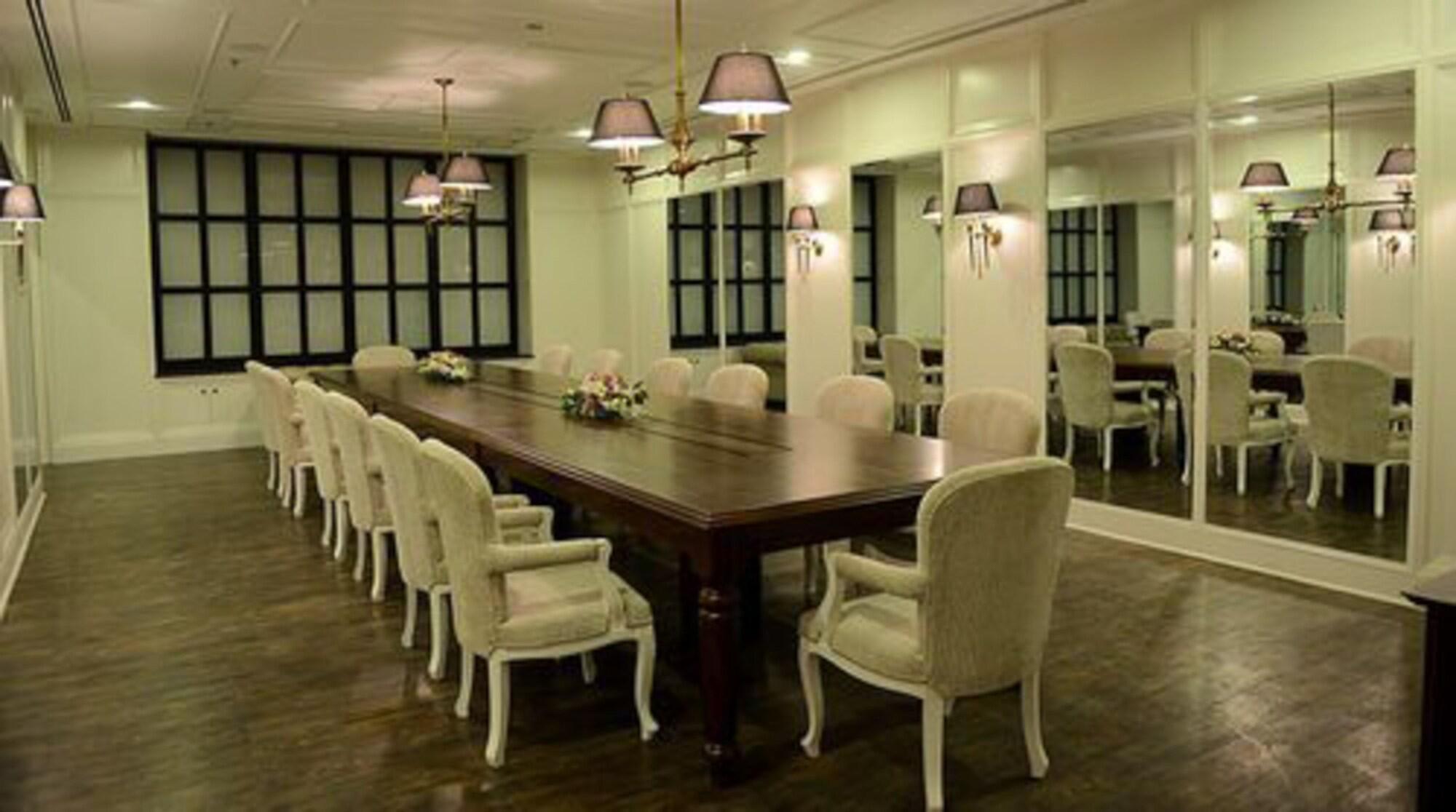 The Nishat Hotel 4