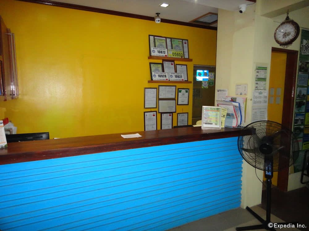 Blue Lagoon Inn & Suites 3
