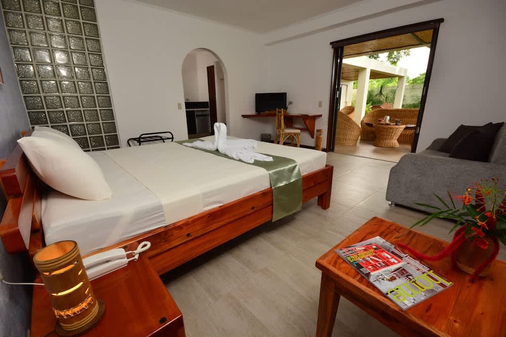 Munting Paraiso 3