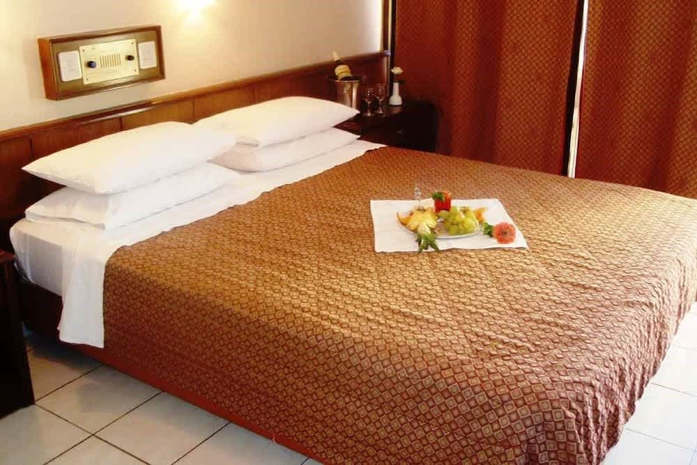 Xenios Theoxenia Hotel 5