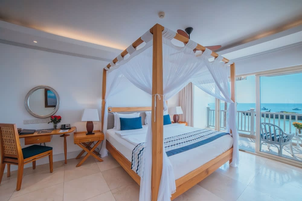 Hemingways Watamu 3