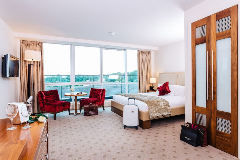 Hodson Bay Hotel 3