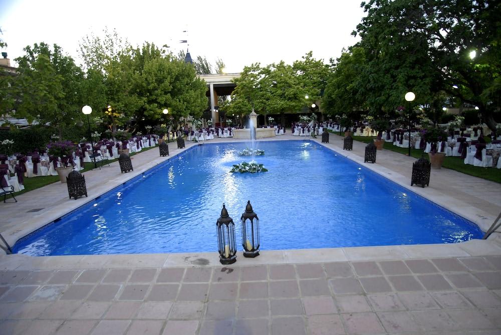 Hotel Castillo de Montemayor 5