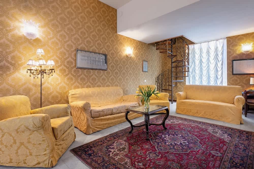 Excelsior Palace Hotel 5