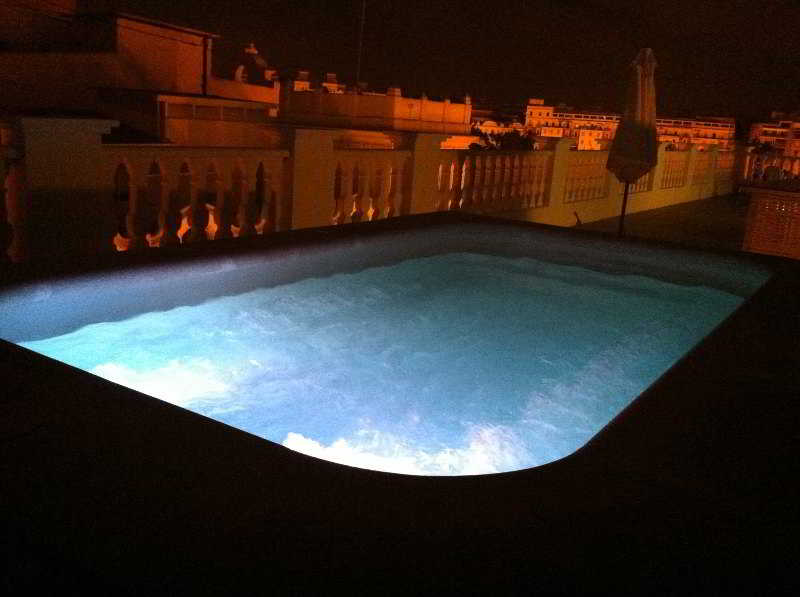 Blanq Carmen Hotel 3