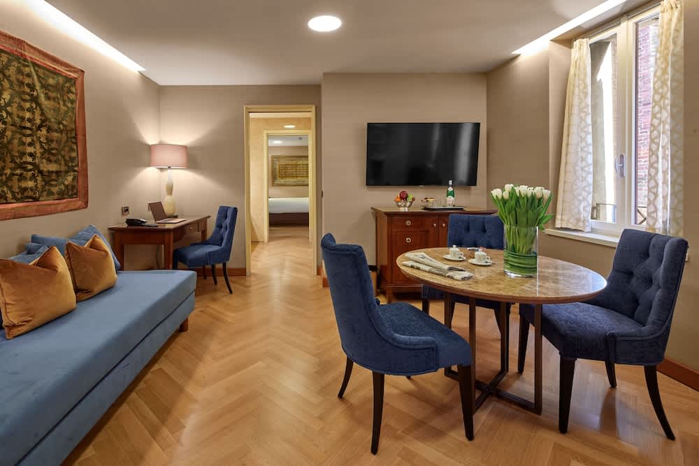 Hotel Accademia 5