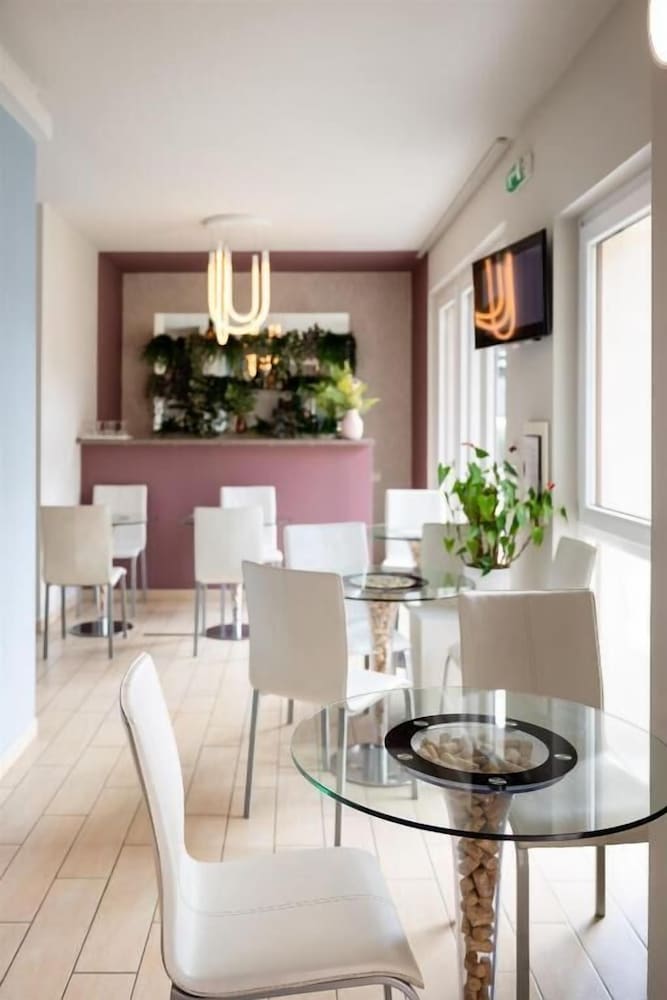 Hotel Rossovino Como 5