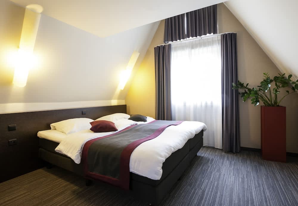 Hotel Vé 4