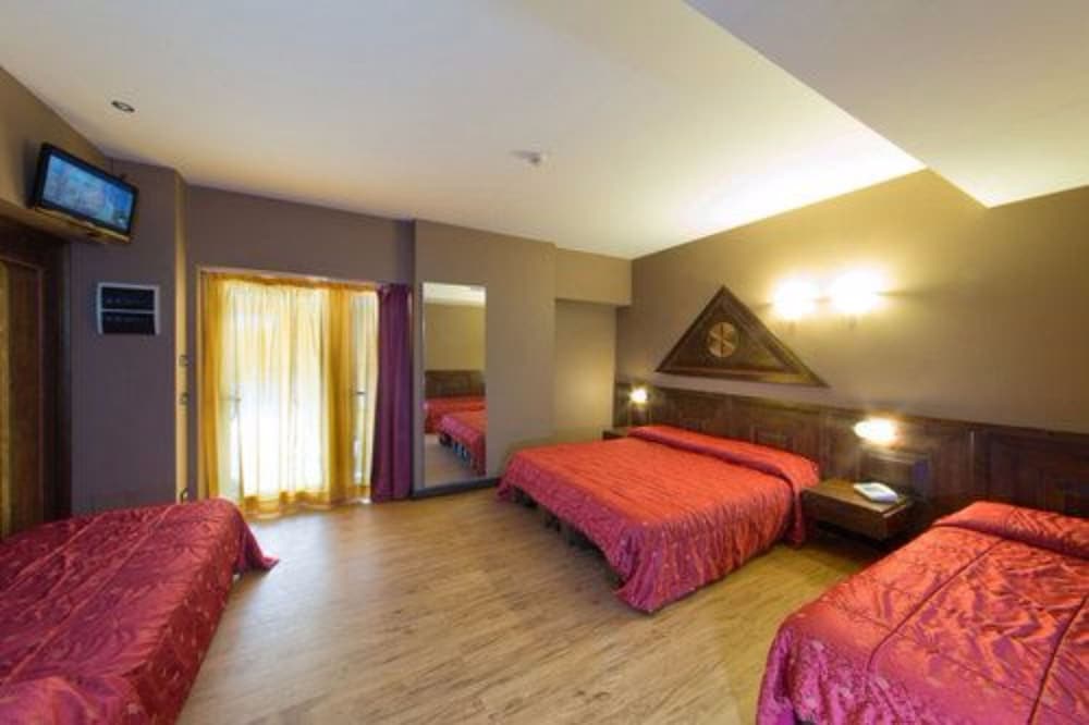 Hotel La Paul 5