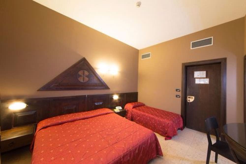 Hotel La Paul 3