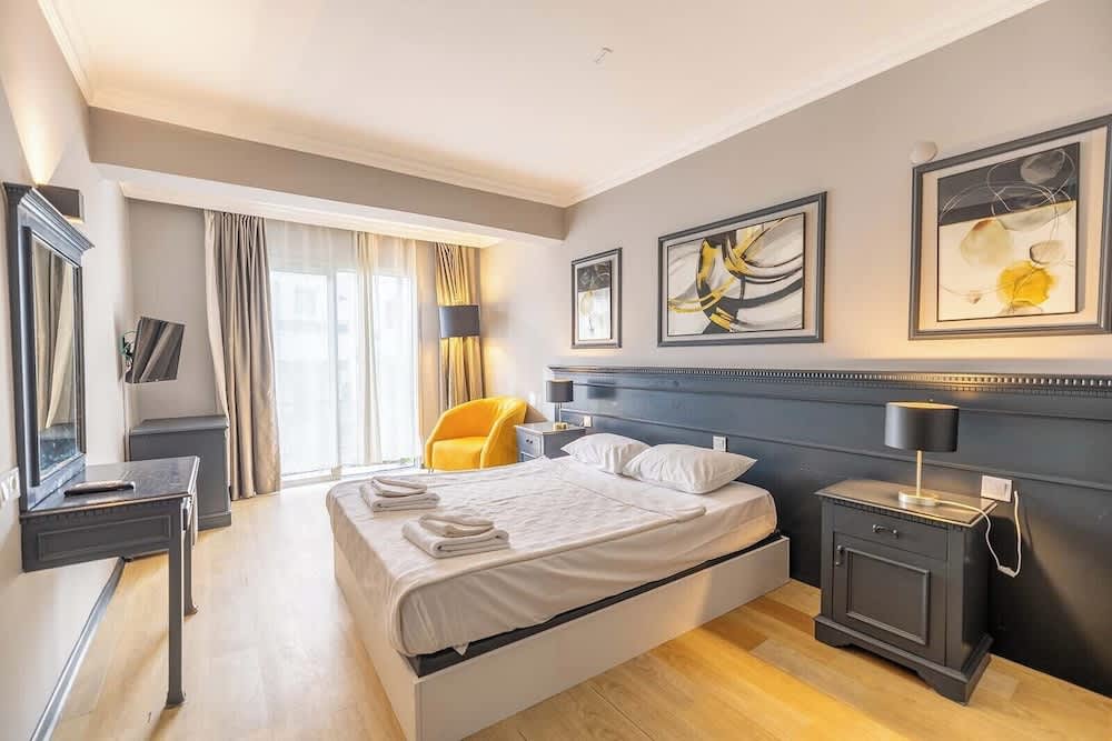 Ladonia Hotels Leo Beach Resort +16 4