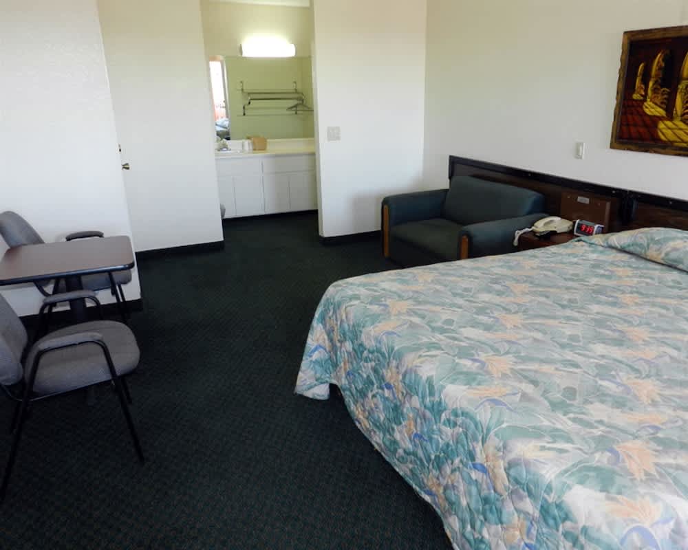 High Desert Motel Joshua Tree National Park 4