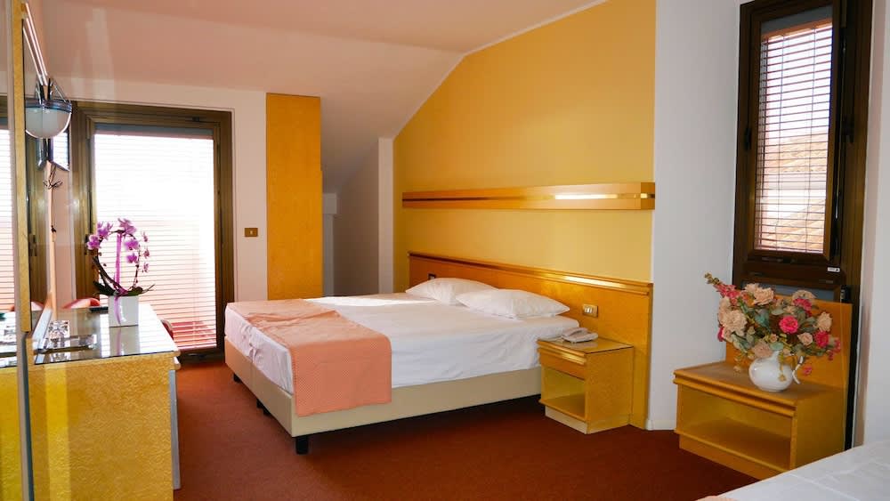 Hotel Antares 2