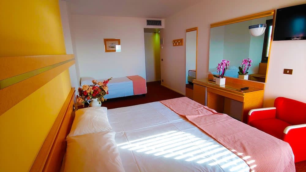 Hotel Antares 5