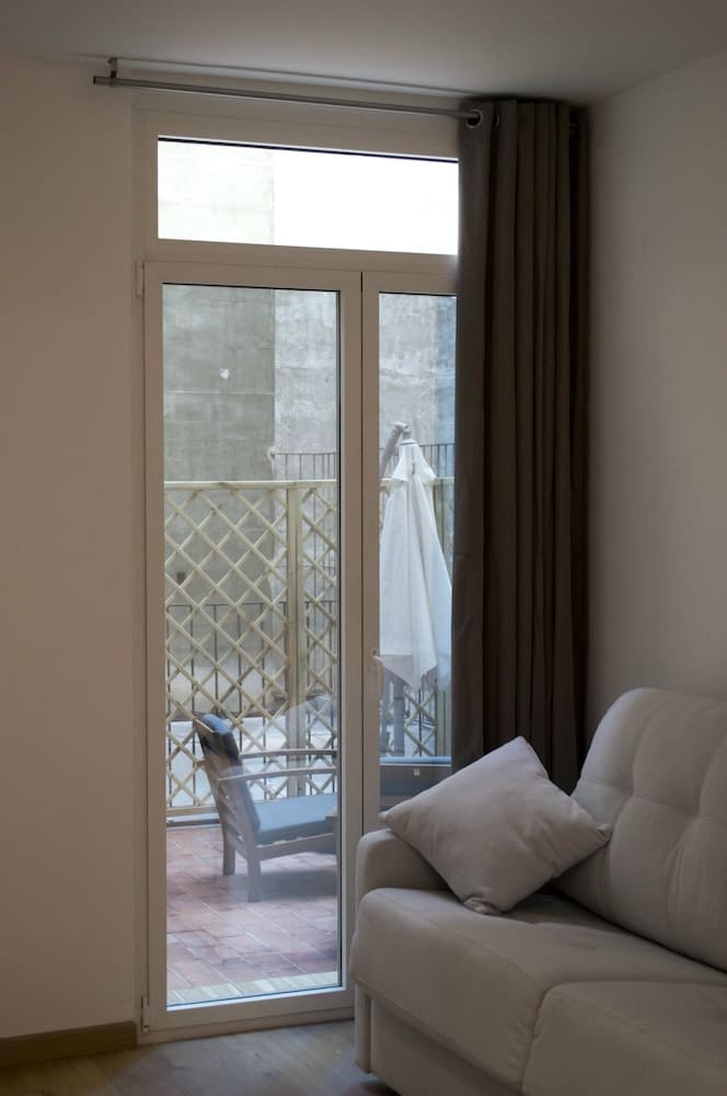 Cosmopolitan Boutique Rambla by Blossom Hotels 4