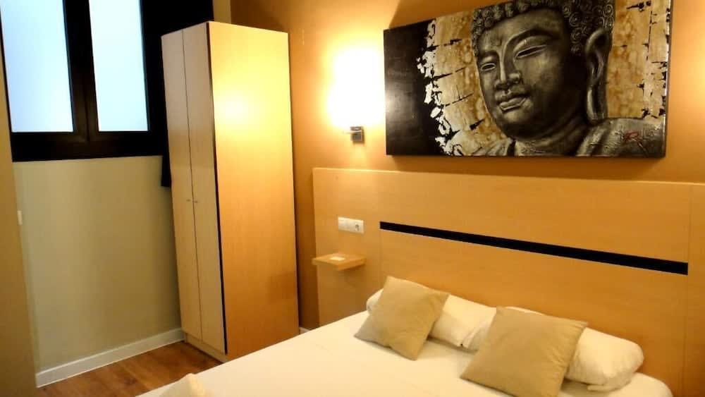 Hostal Live Natura Barcelona 5