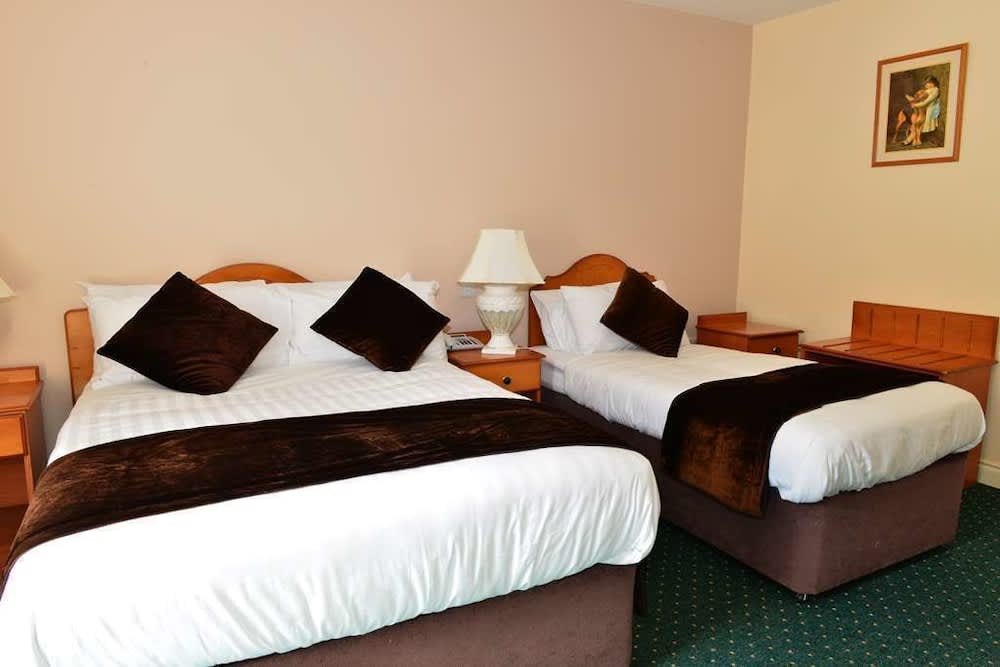 Murphy's Hotel 2