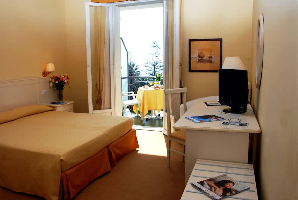 Hotel Paradiso 4