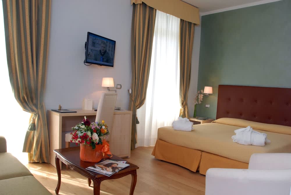 Hotel Paradiso 3