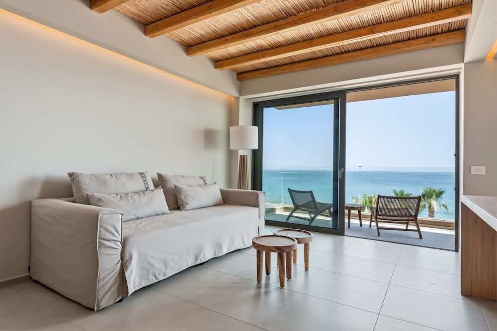 Pefkian Ethos Hotel & Suites 4
