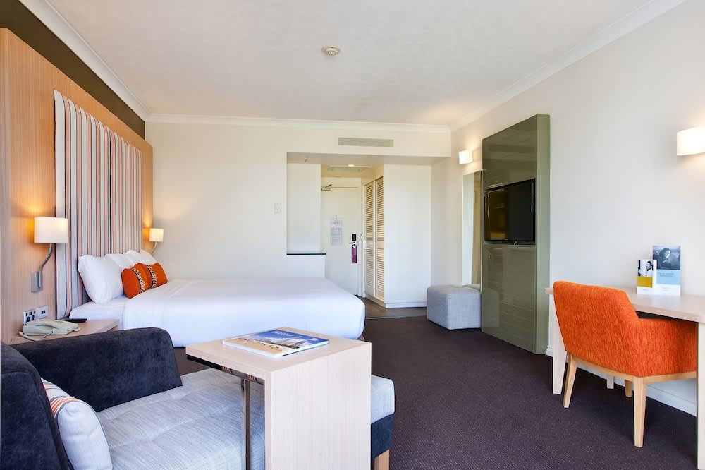 Mercure Gold Coast Resort 5