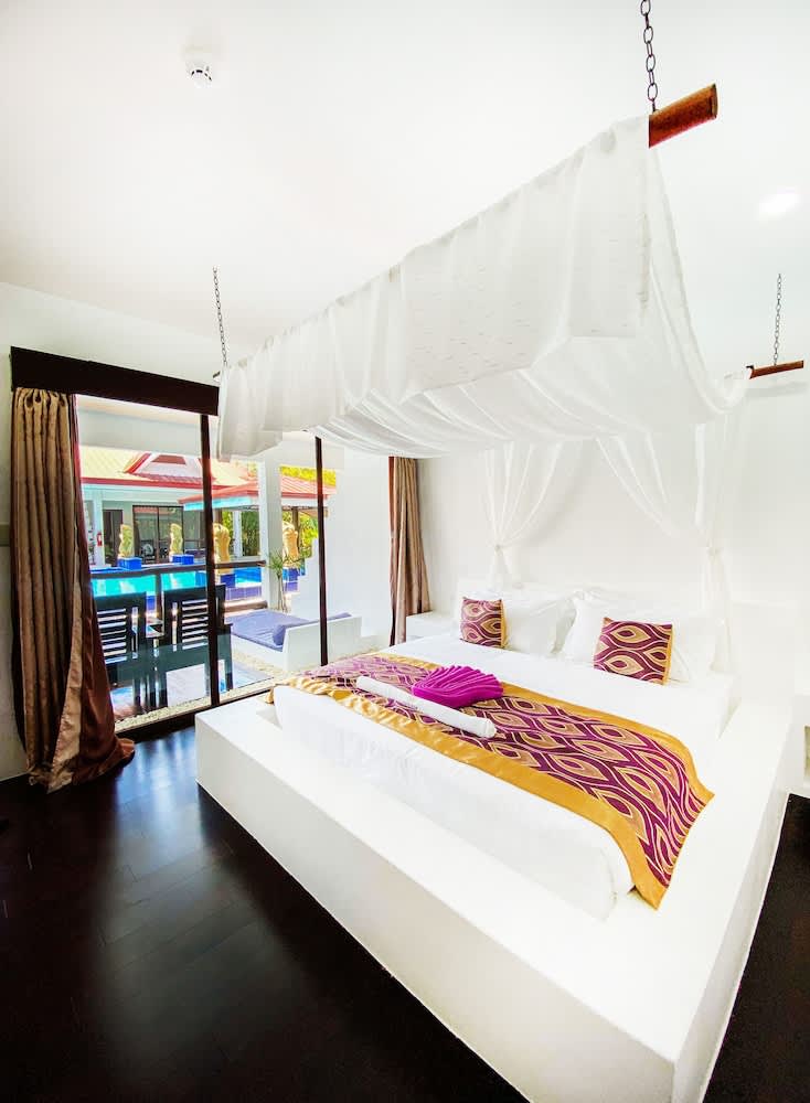 Carpe Diem Villas & Resort 5