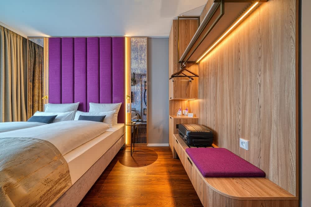 VOYA Hotel 5