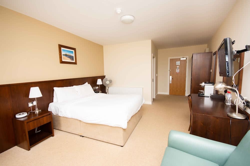 Strandhill Boutique Hotel Lodge and Suites 4