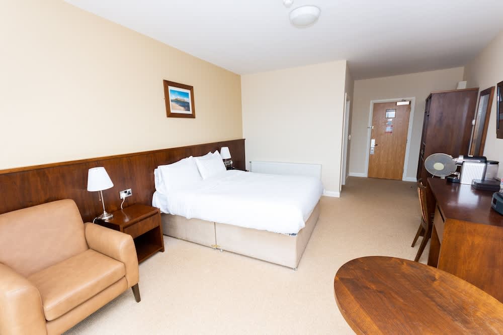 Strandhill Boutique Hotel Lodge and Suites 5