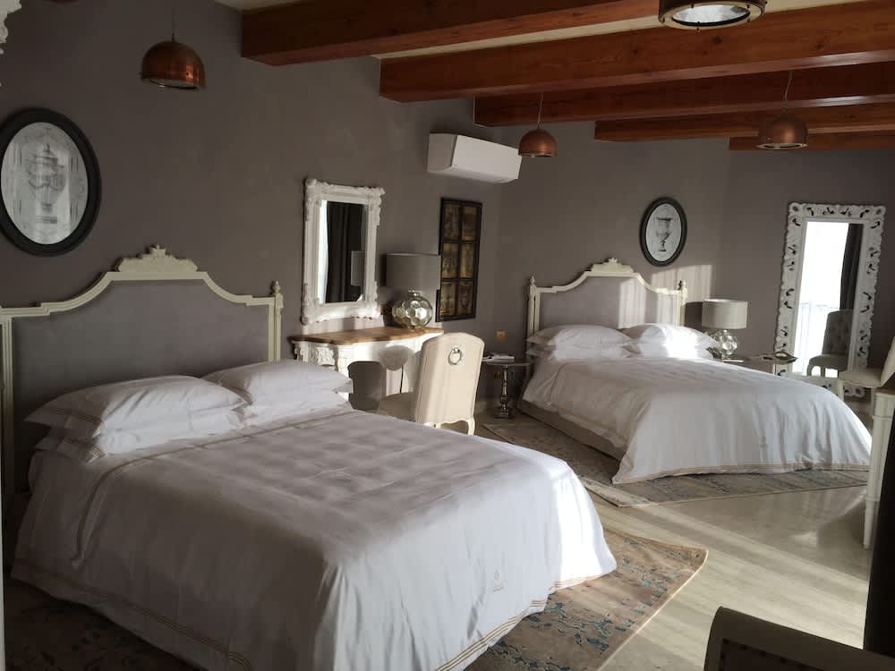 Lulu Boutique Hotel 4