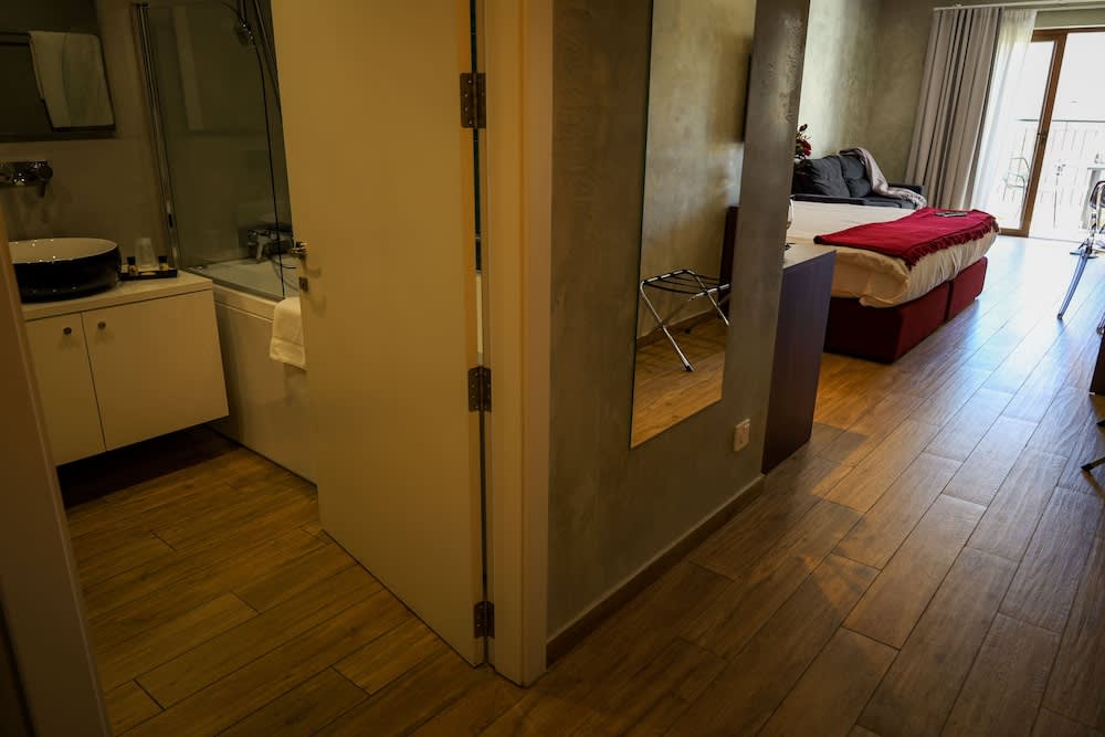 Adelphi Boutique Hotel 5