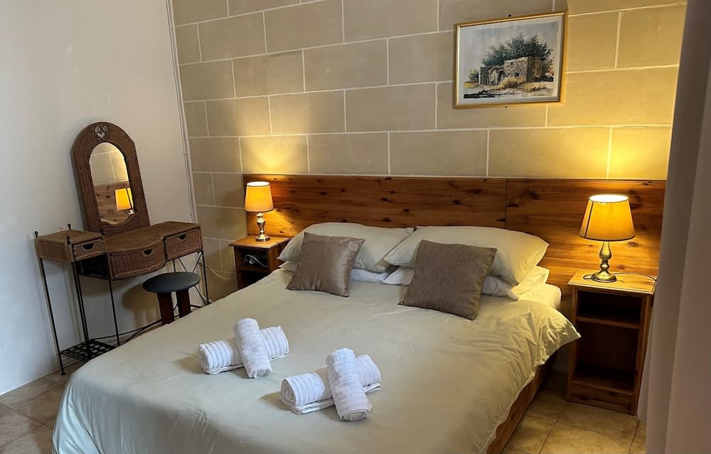 Green Grove Guest House 3