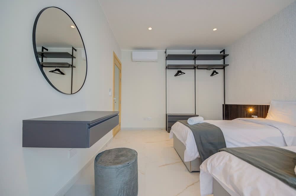 Mayfair by Premier Suites MT 3