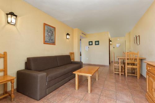 Apartamentos Embajador 3