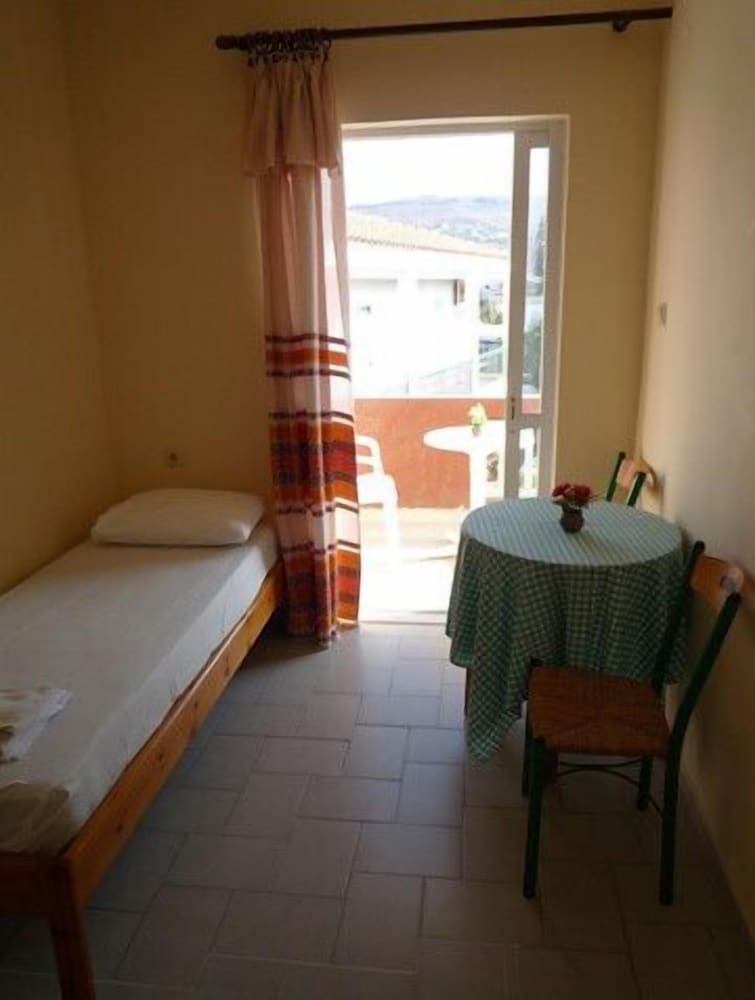 Haris Apartments 5