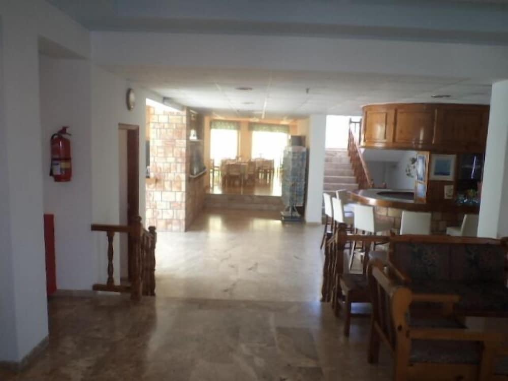 Kamari Bay Hotel 3