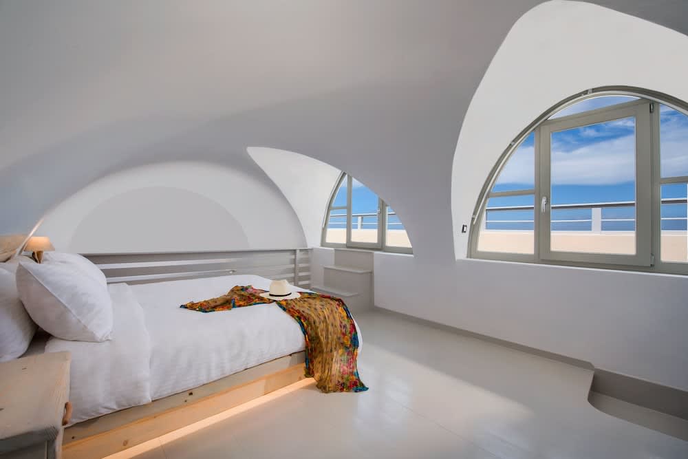 Theano Cave Suites & Villas 5