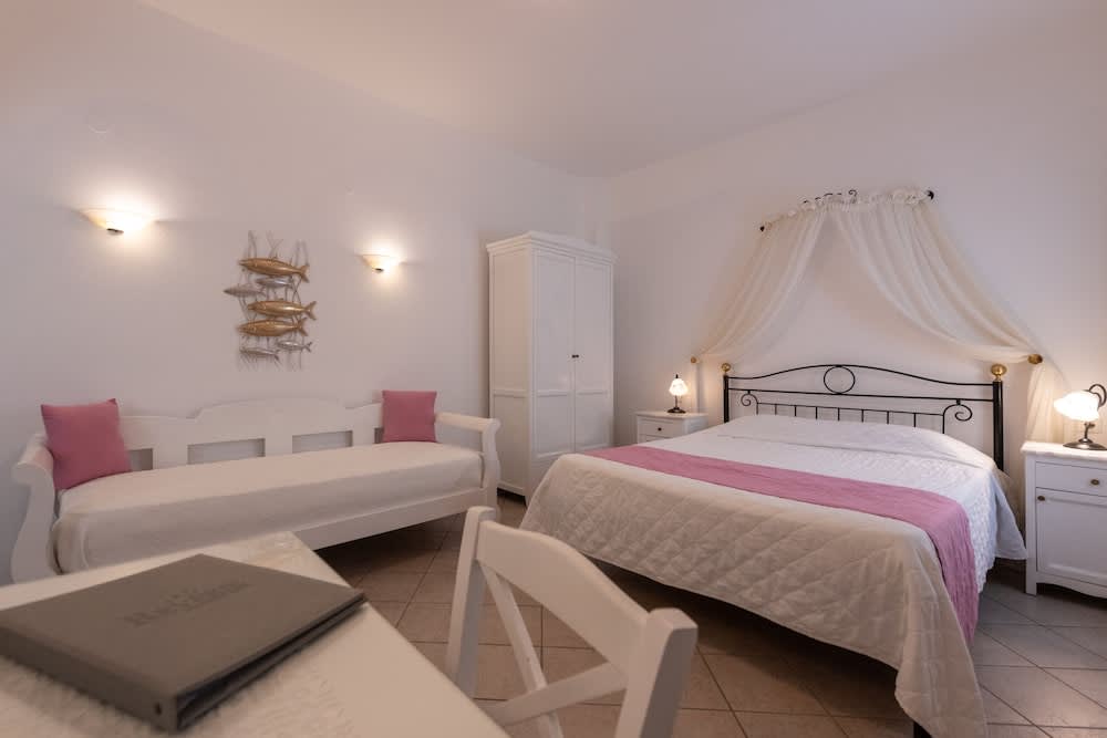 Reverie Santorini Hotel 5