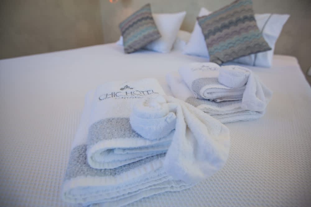 Chic Hotel Santorini 4