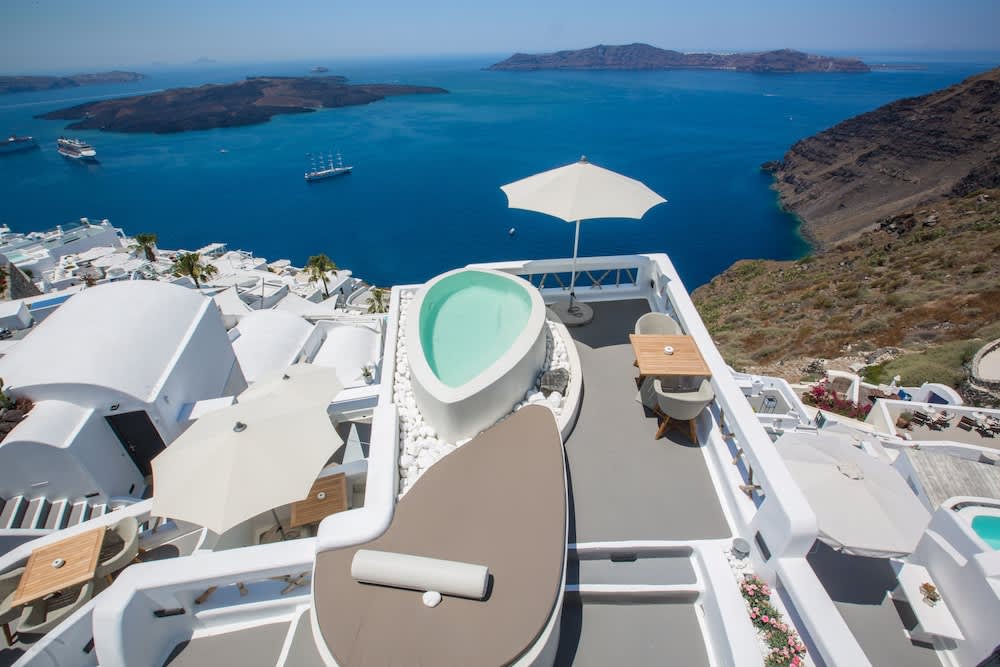 Chic Hotel Santorini 3
