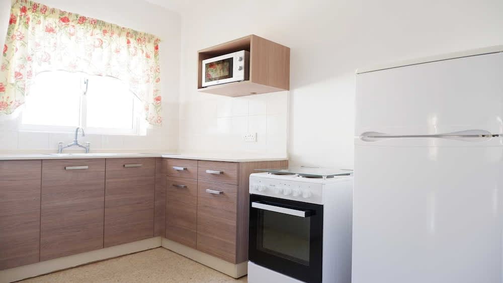 Shamrock Apartments 5