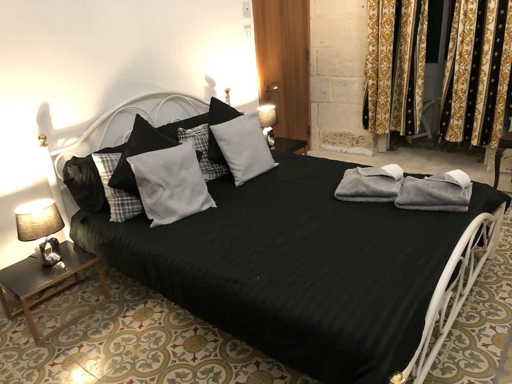 Lee's House Bed & Breakfast Sliema 5