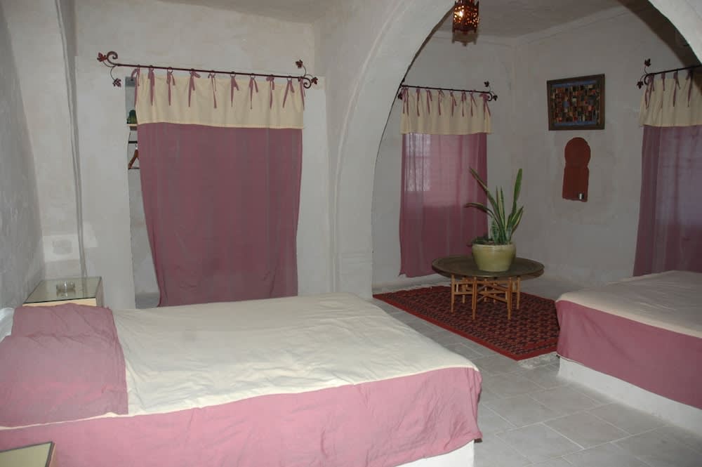 hotel arisha 5