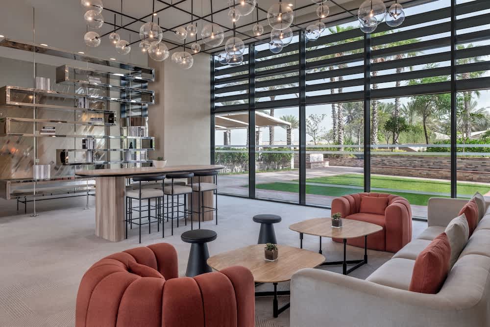 Yas Plaza Bay by IHG 4