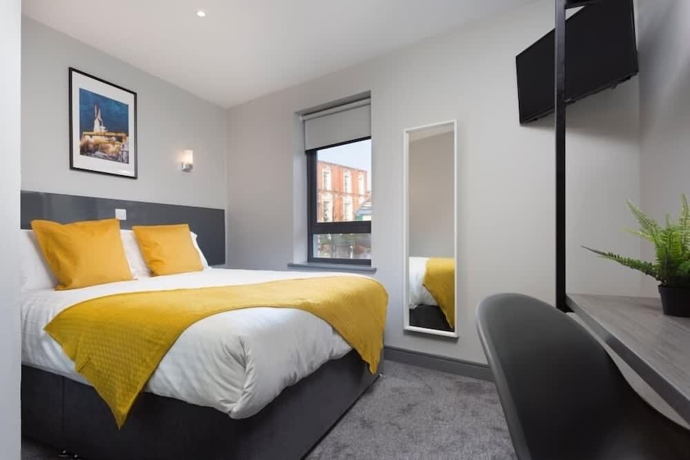 Bank Square Town House 5