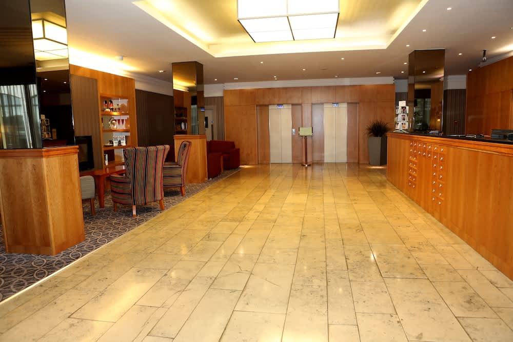 Maldron Hotel Derry 5