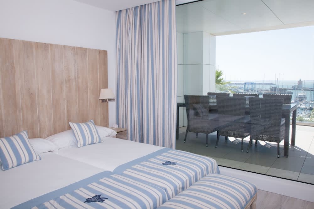 Suites Puerto Sherry 4