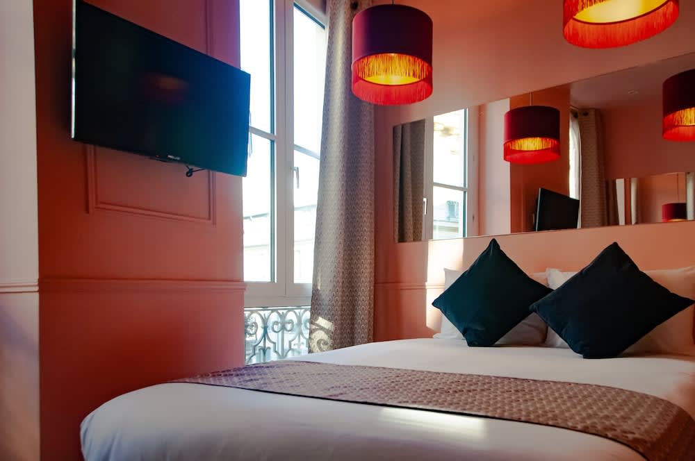 Hotel Petit Saint Honoré 5