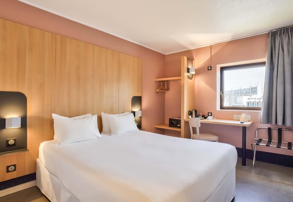 B&B HOTEL Paris 17 Batignolles 4