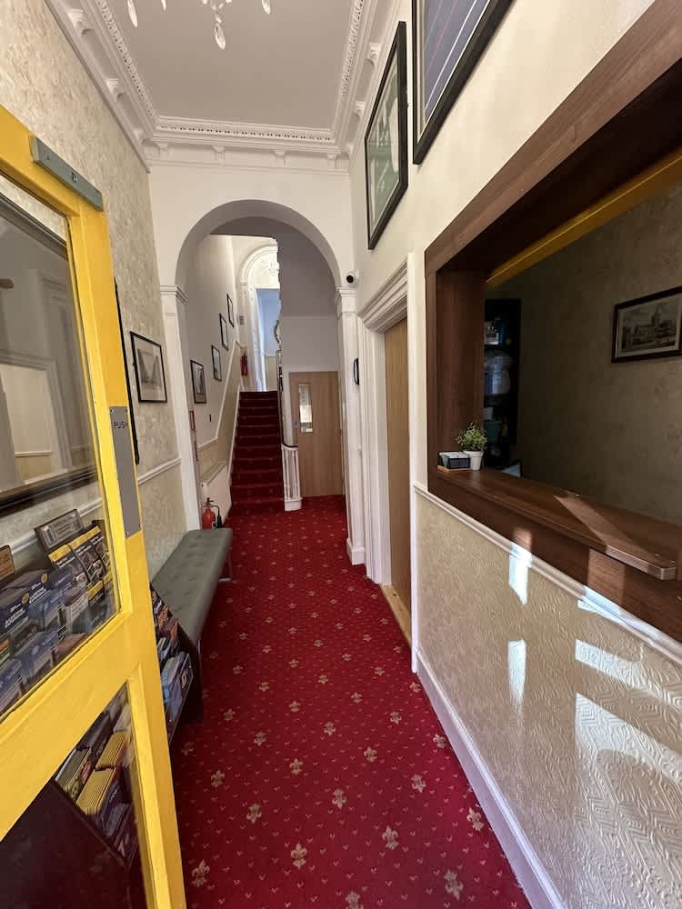 Lyndon Guesthouse 3